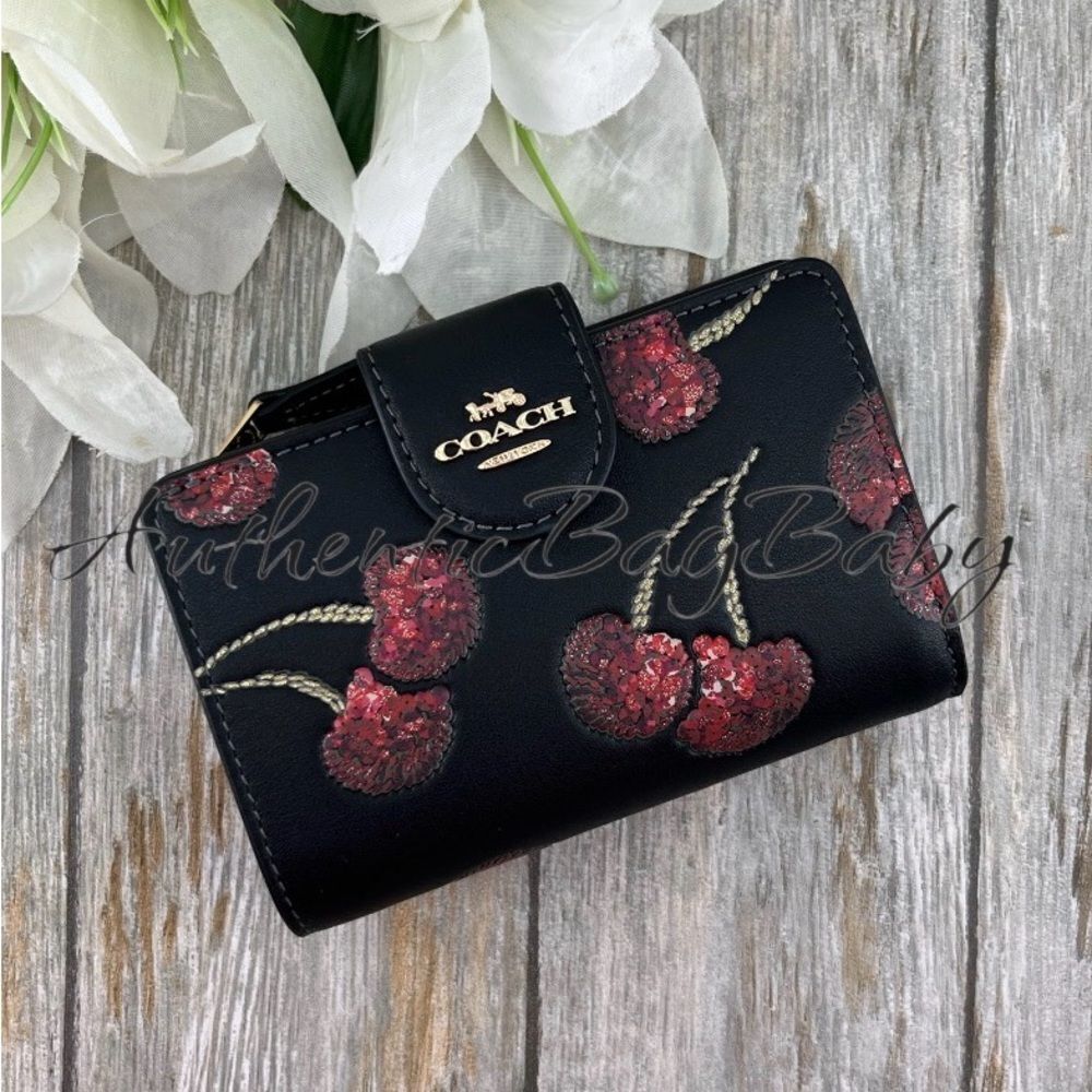 Coach Medium Corner Zip Wallet Cherry Print Smooth Leather Bag Purse